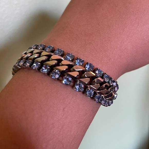 Elegant Silver and Blue Crystal Bracelet - Picture 4 of 6